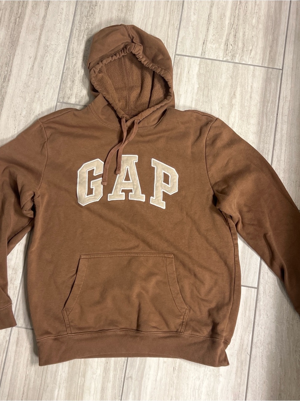 GAP Men's Brown Crewneck Hoodie with Appliqué Logo